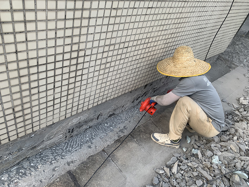 樓頂墻面滲水補(bǔ)漏